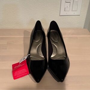 Dexflex Comfort Heels in Size 8